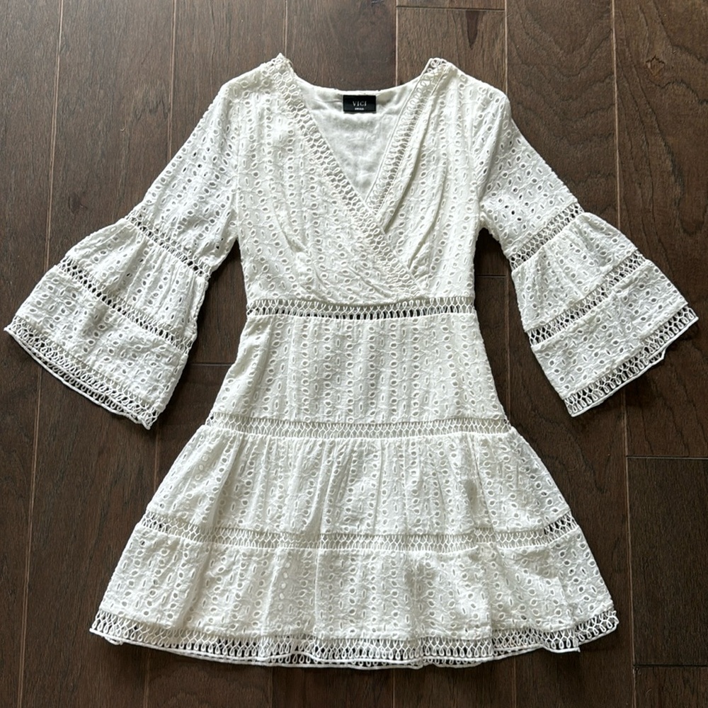 Vici White Eyelet Dress Size Small